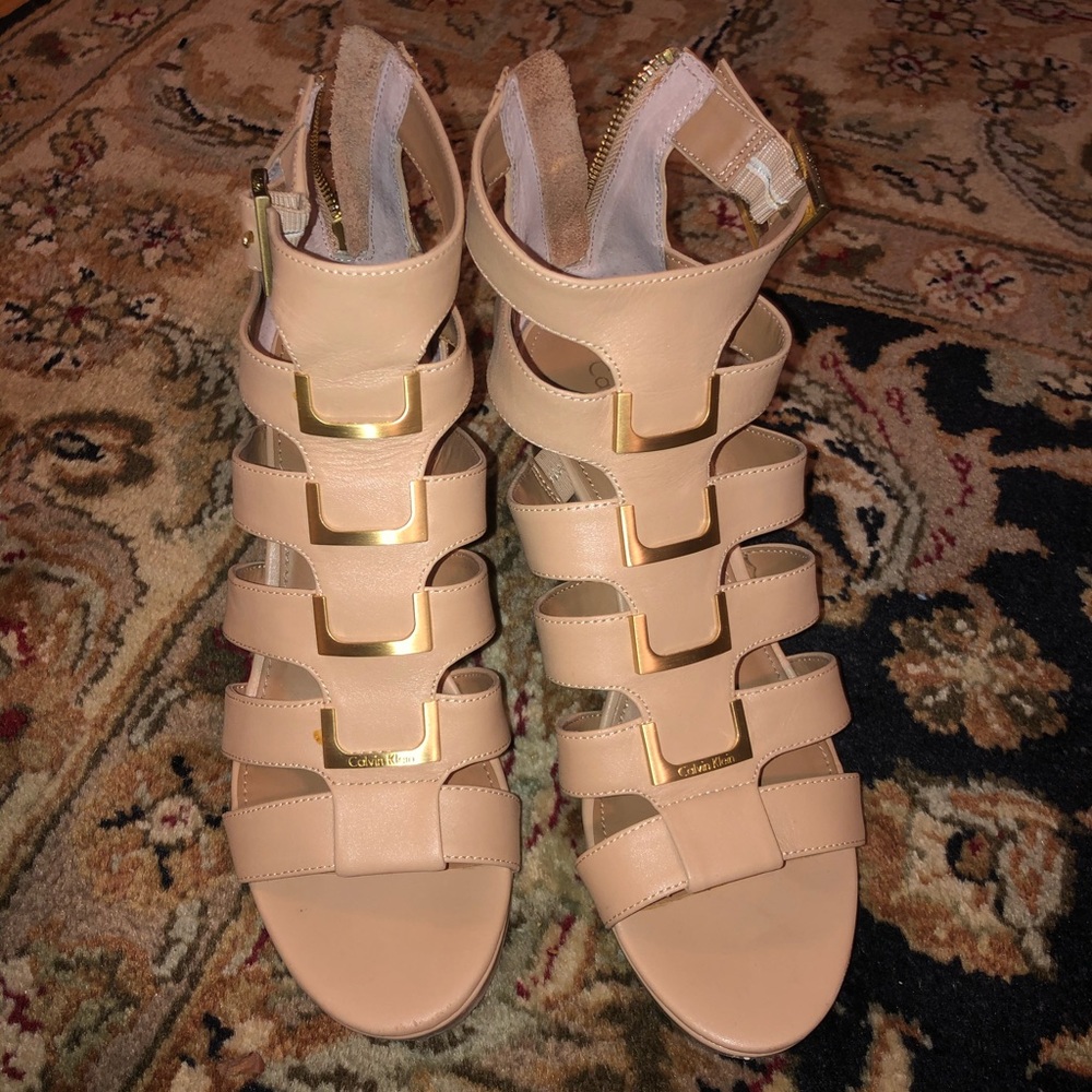 Size 7.5 Women’s Calvin Klein Wedges